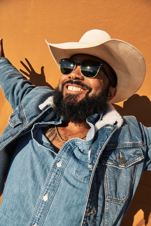 ANF_Spring1_2020_20191112_Abercrombie_Fitch_Spring_Adults_2nd_Shooter_Randy1_0049_R